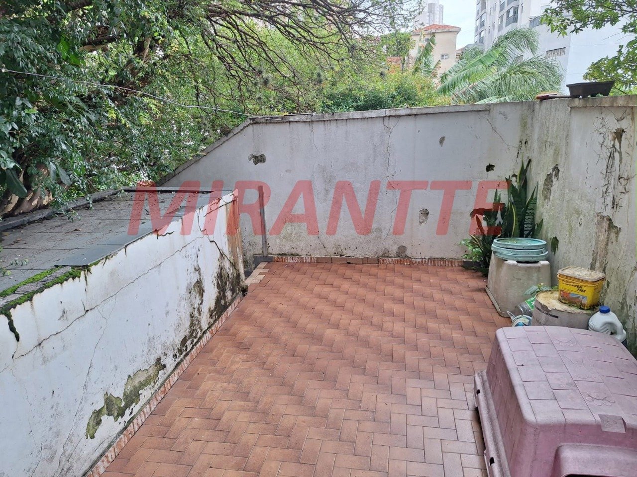 Casa terrea de 308m² com 4 quartos em Vila Nivi