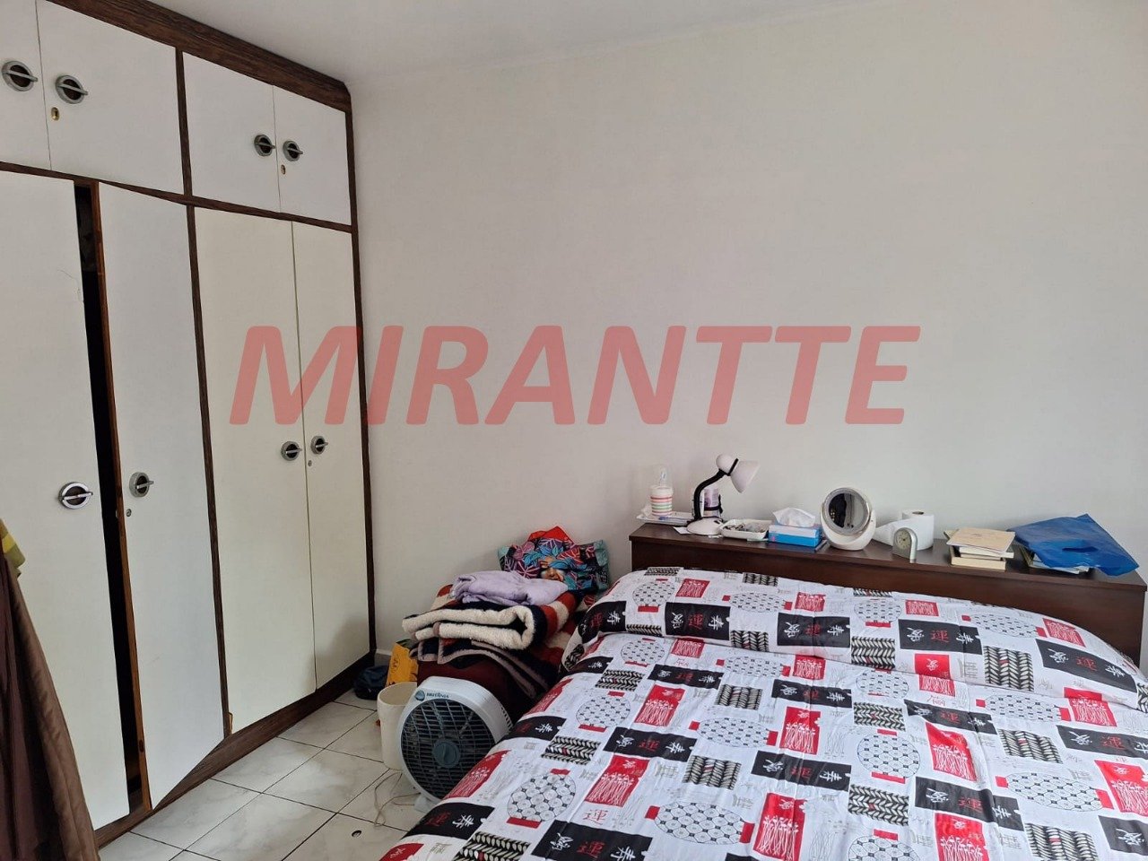 Casa terrea de 308m² com 4 quartos em Vila Nivi