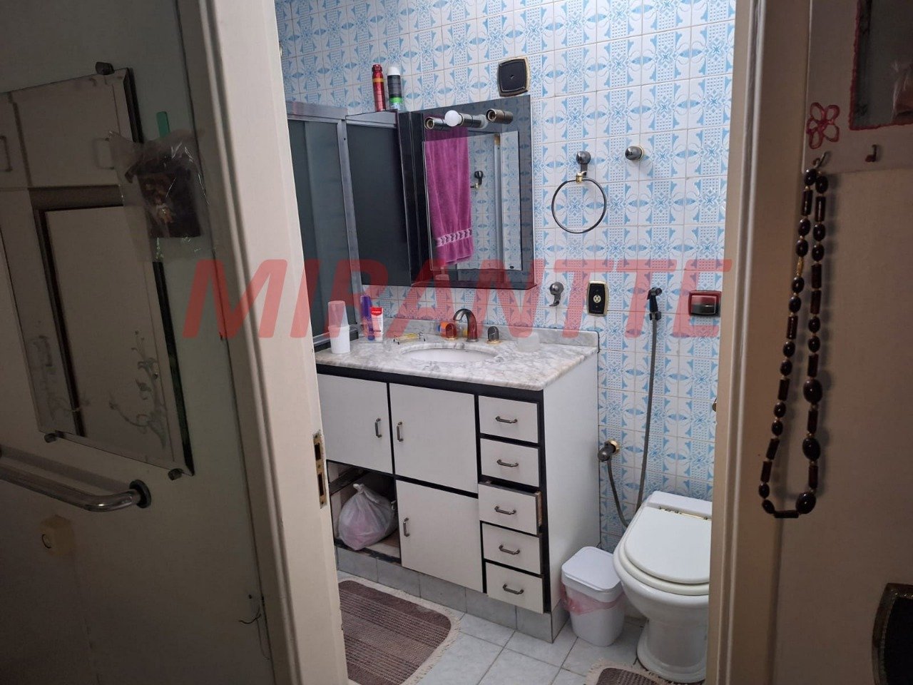 Casa terrea de 308m² com 4 quartos em Vila Nivi