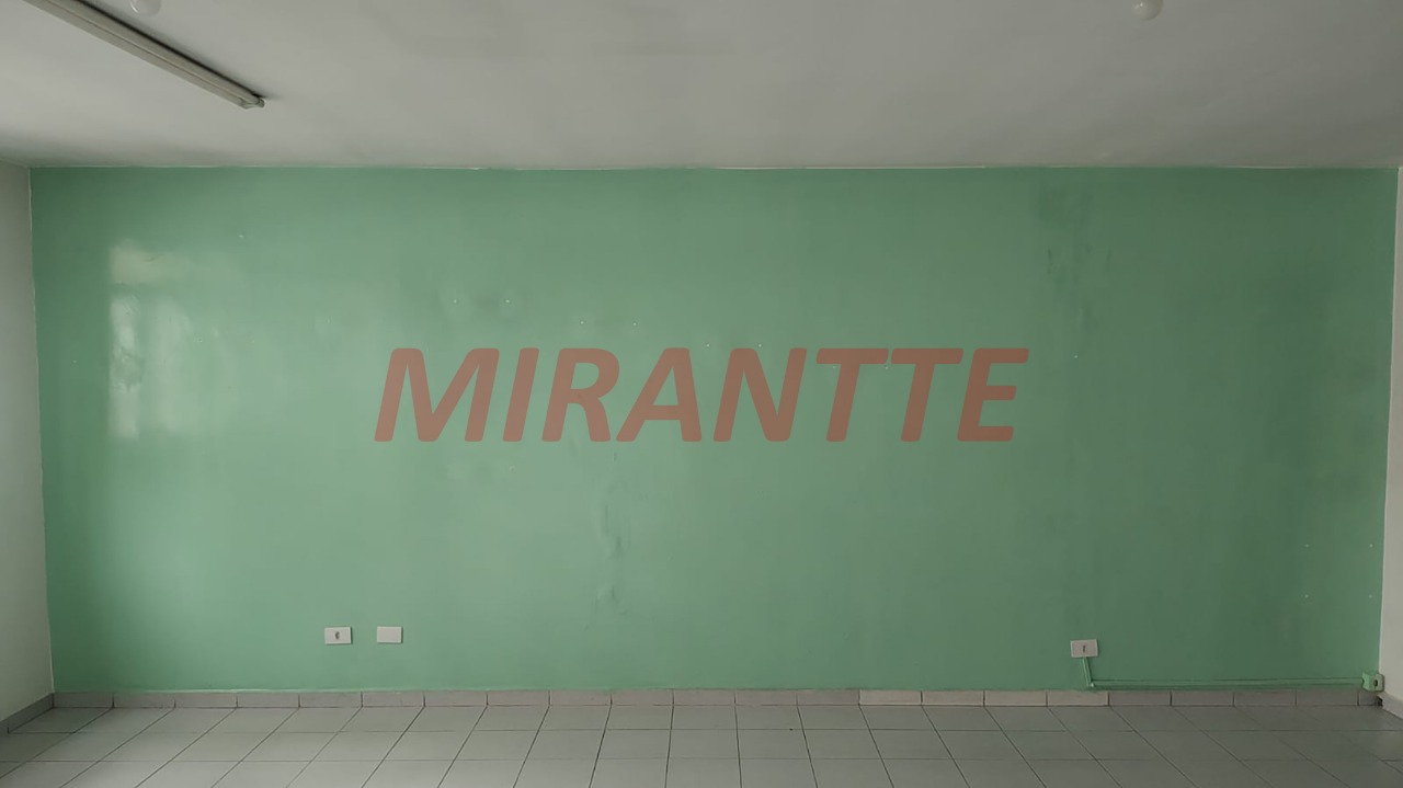 Comercial de 42m² em Santana