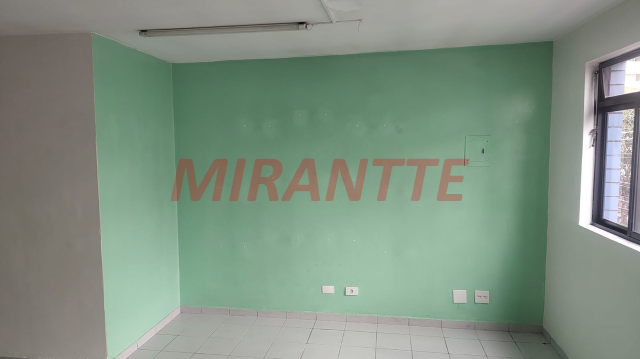 Comercial de 42m² em Santana