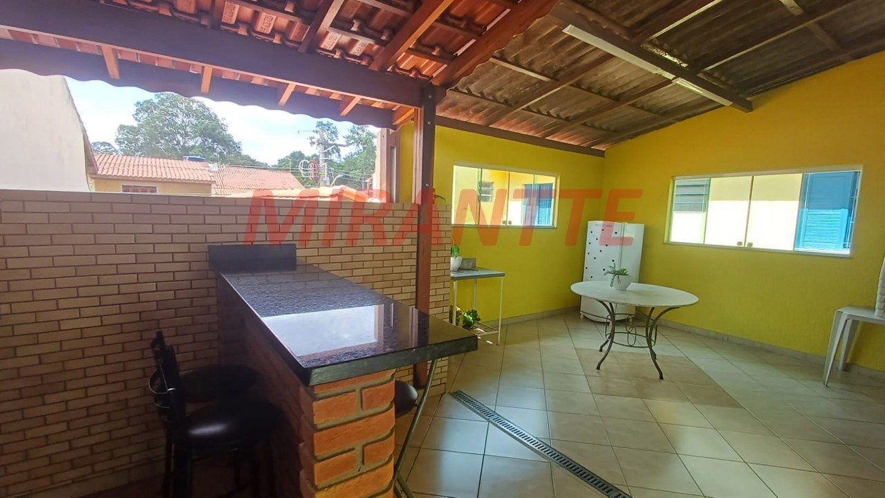 Sobrado de 220m² com 5 quartos em Vila Constança