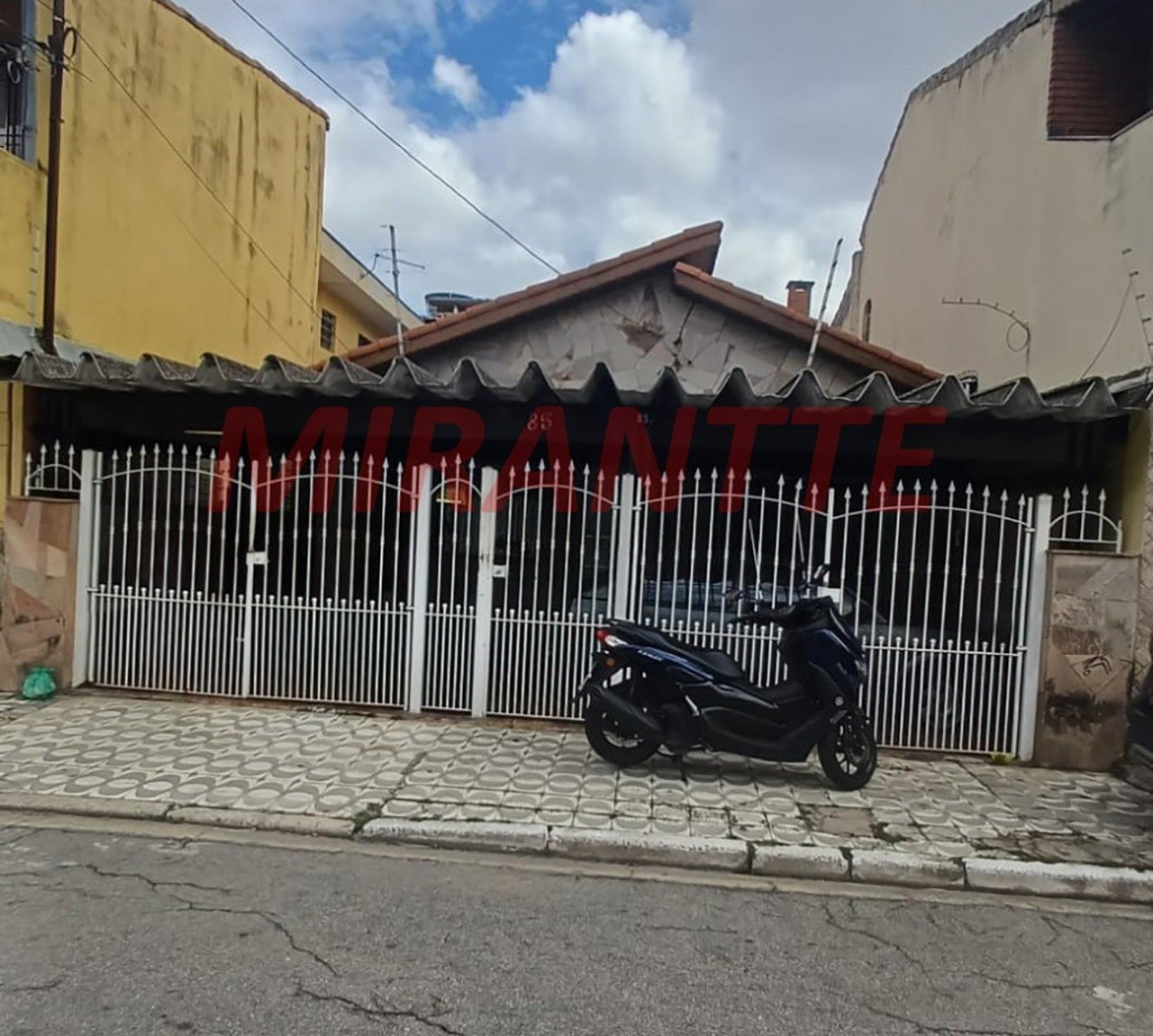 Sobrado de 220m² com 5 quartos em Vila Constança
