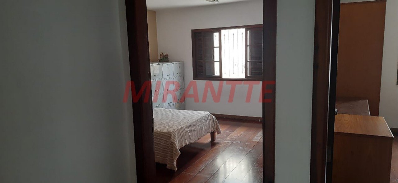 Sobrado de 300m² com 4 quartos em Imirim