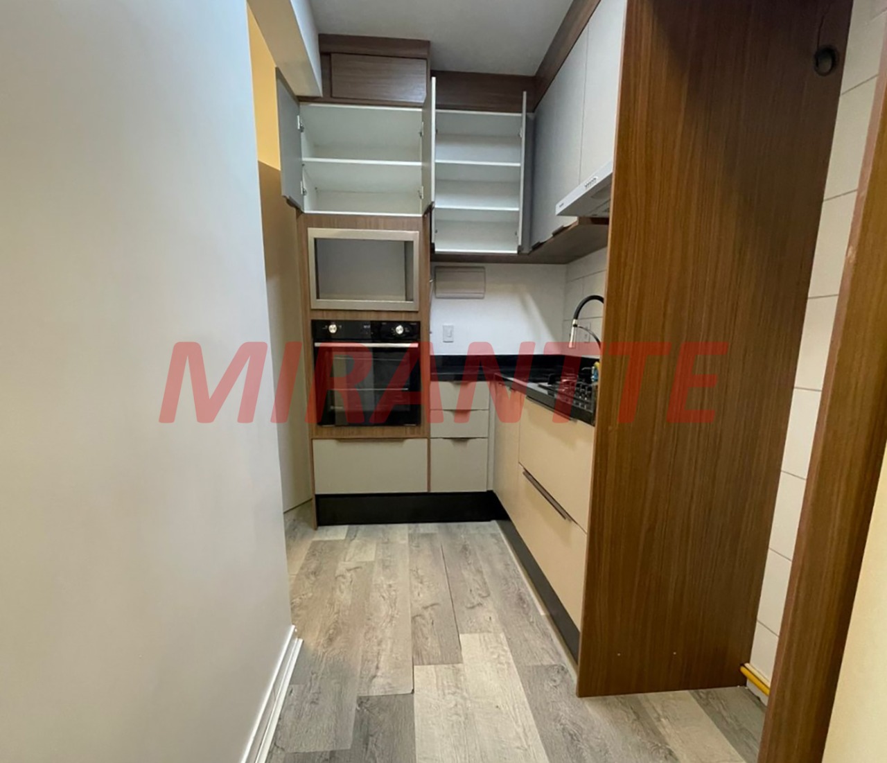 Apartamento de 42m² com 2 quartos em Horto Florestal