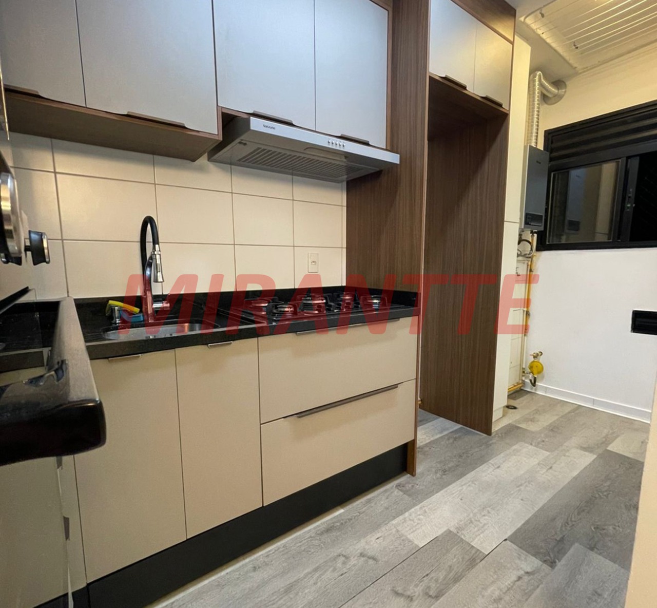 Apartamento de 42m² com 2 quartos em Horto Florestal