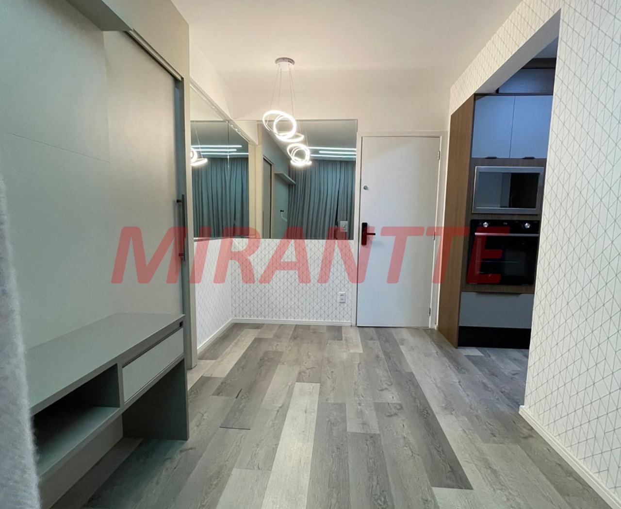 Apartamento de 42m² com 2 quartos em Horto Florestal