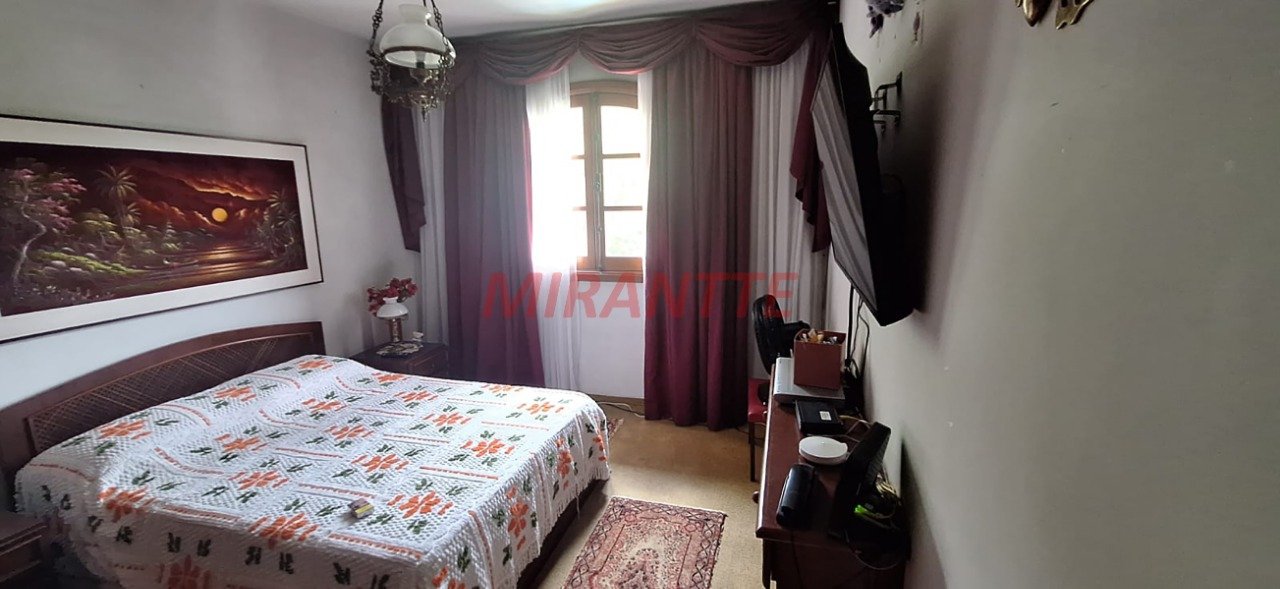 Casa terrea de 235m² com 5 quartos em Tremembe