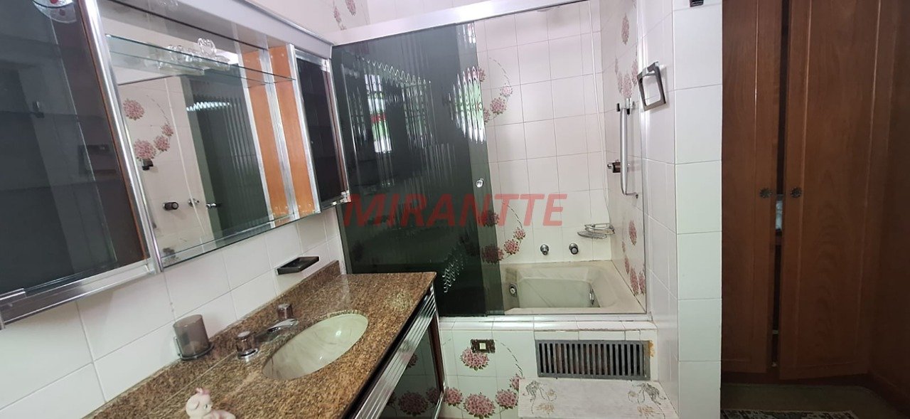 Casa terrea de 235m² com 5 quartos em Tremembe