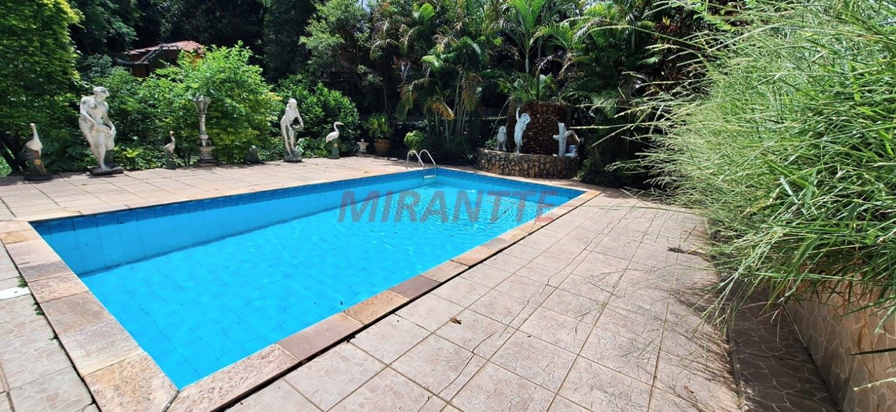 Casa terrea de 235m² com 5 quartos em Tremembe