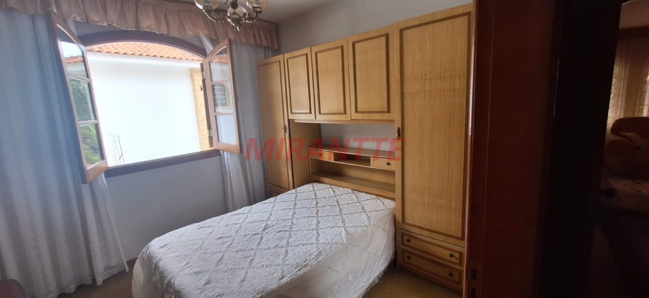 Casa terrea de 235m² com 5 quartos em Tremembe