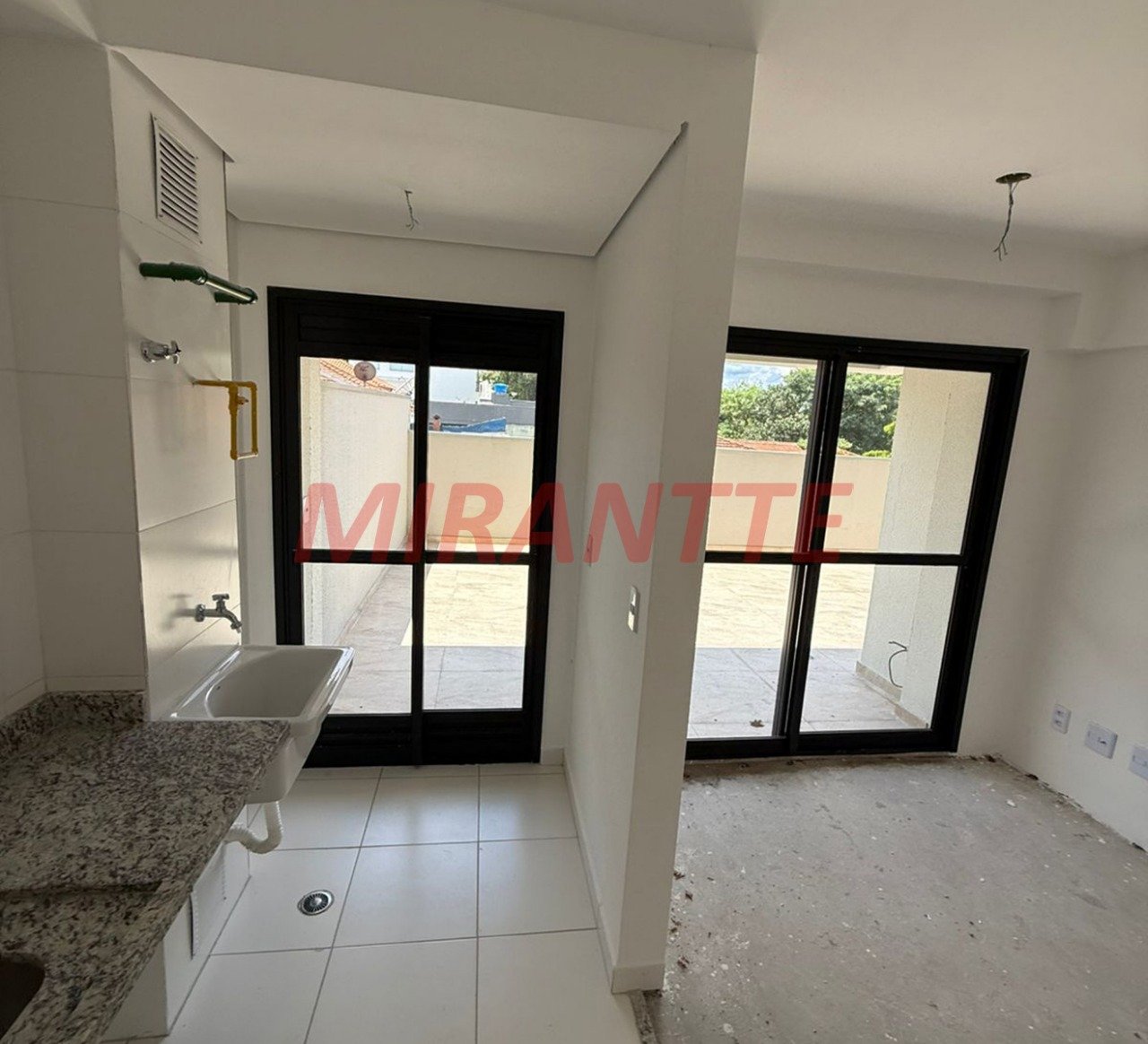 Apartamento de 46.15m² com 2 quartos em Água Fria