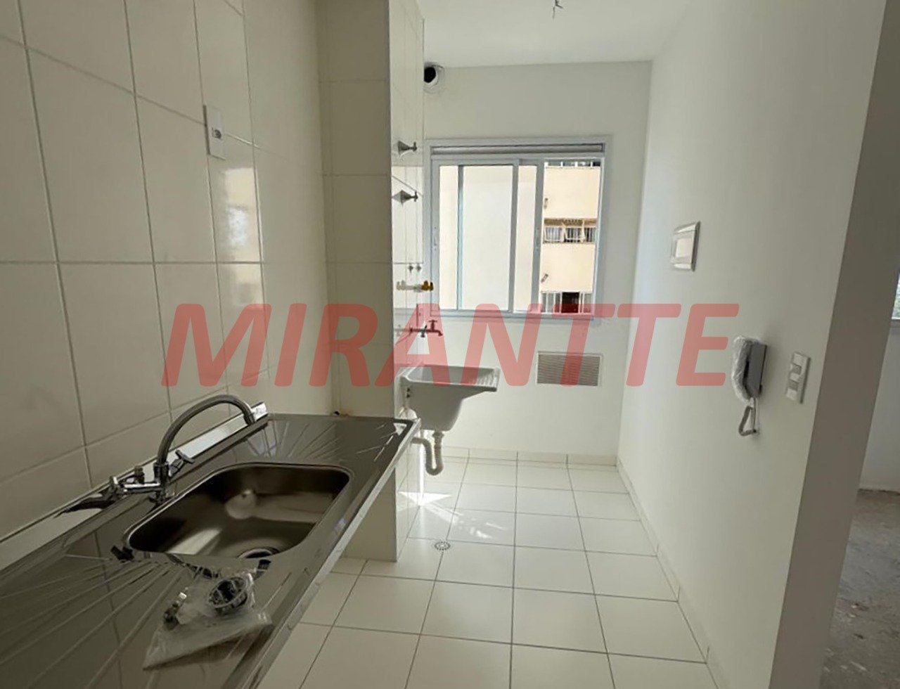 Apartamento de 41m² com 2 quartos em Vila Nova Cachoeirinha