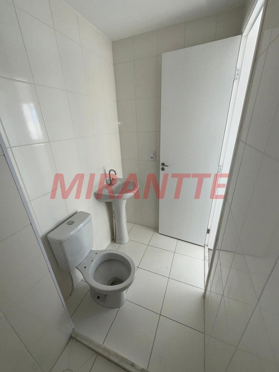 Apartamento de 41m² com 2 quartos em Vila Nova Cachoeirinha