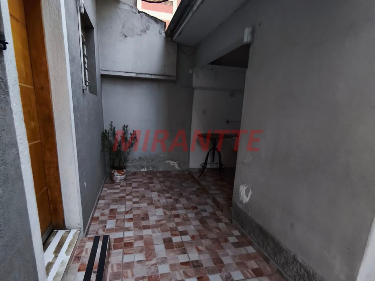 Comercial de 133m² em Santana