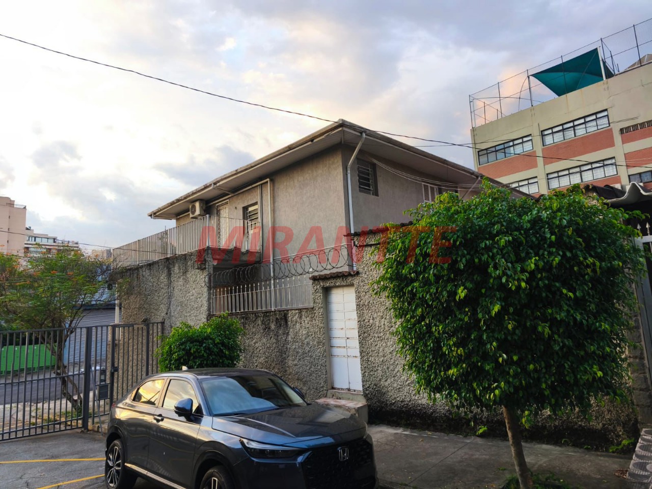 Comercial de 133m² em Santana