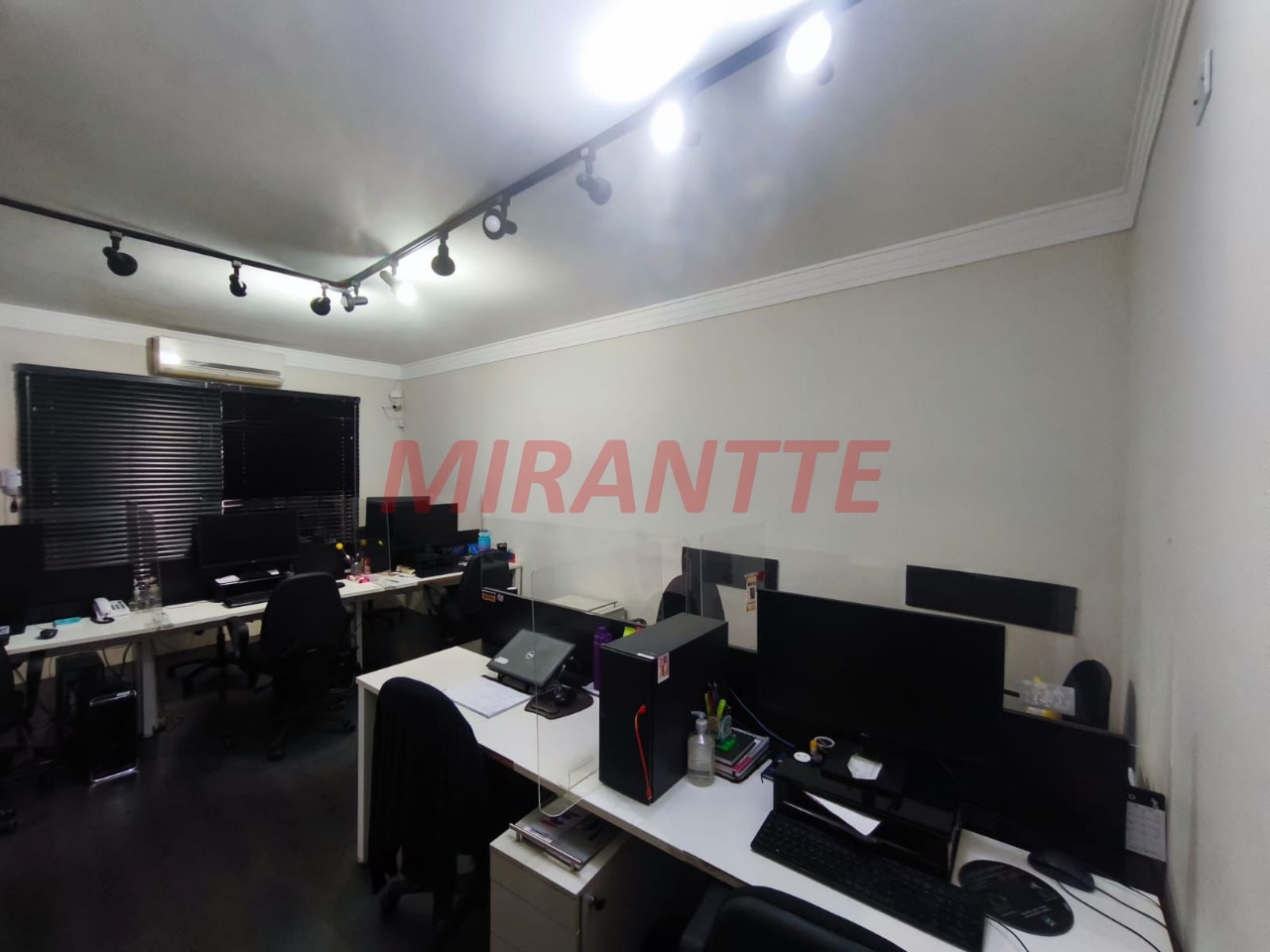 Comercial de 133m² em Santana