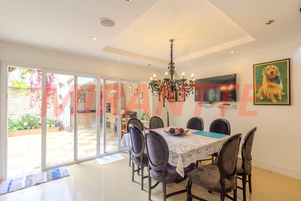 Sobrado de 178m² com 3 quartos em Jaçana