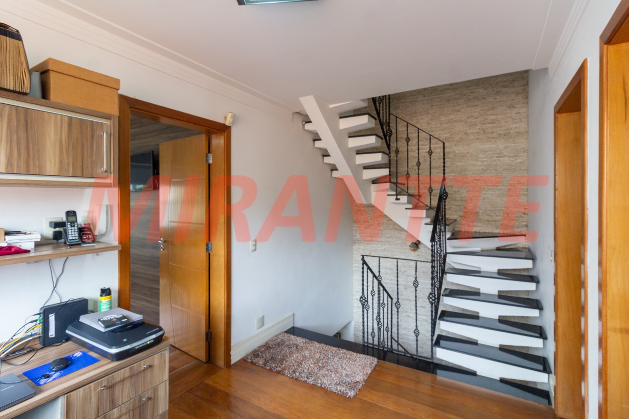 Sobrado de 178m² com 3 quartos em Jaçana