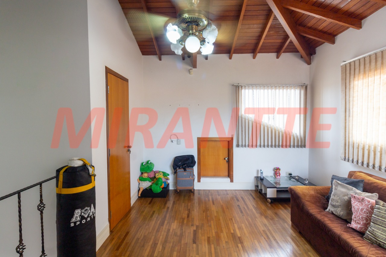 Sobrado de 178m² com 3 quartos em Jaçana