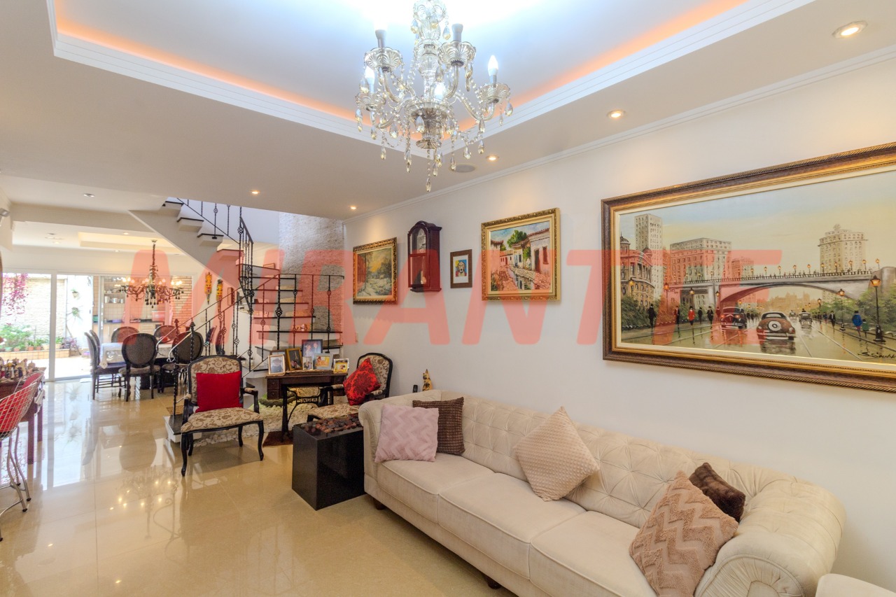 Sobrado de 178m² com 3 quartos em Jaçana