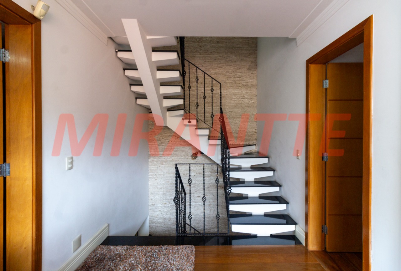Sobrado de 178m² com 3 quartos em Jaçana