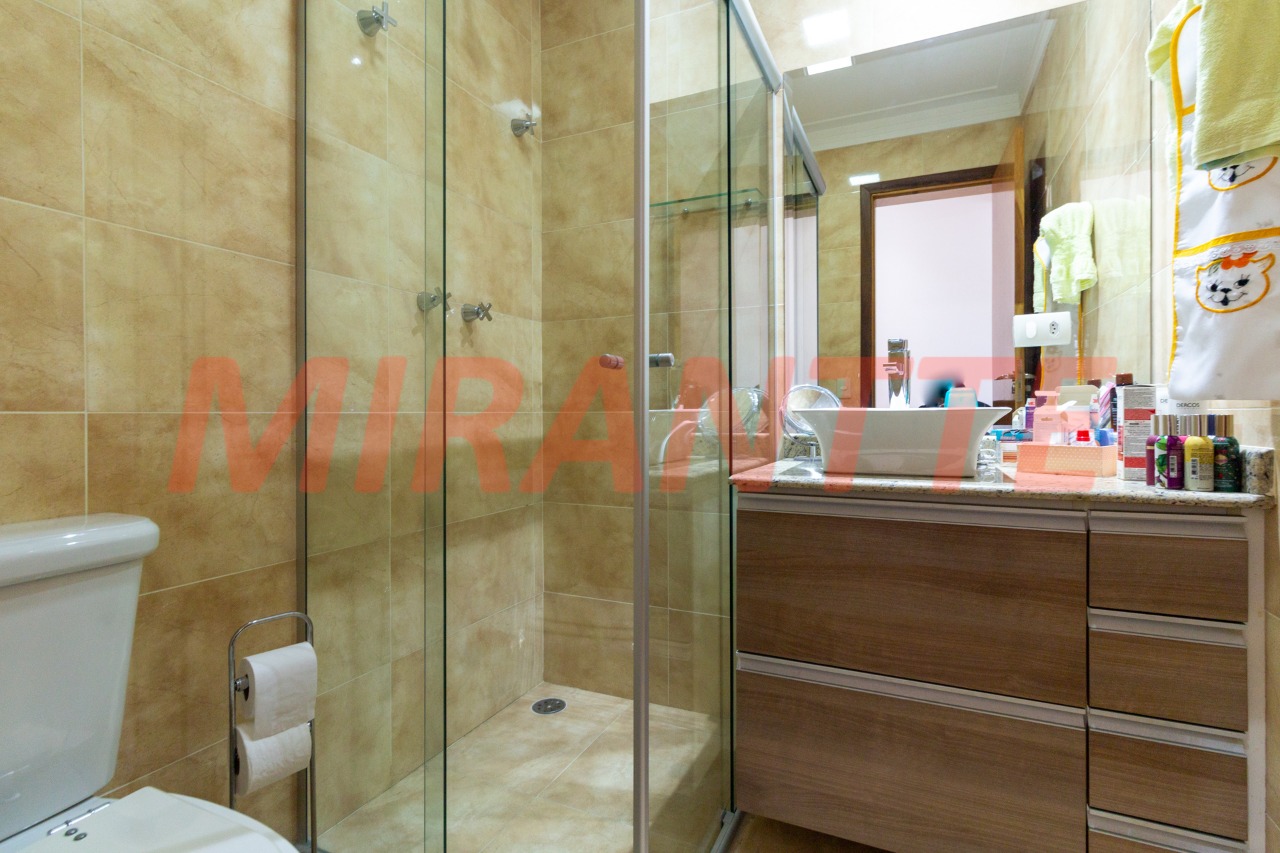 Sobrado de 178m² com 3 quartos em Jaçana