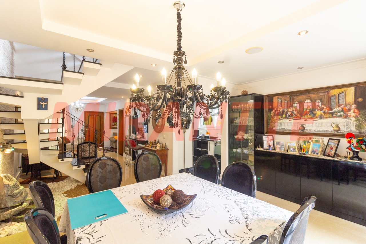 Sobrado de 178m² com 3 quartos em Jaçana