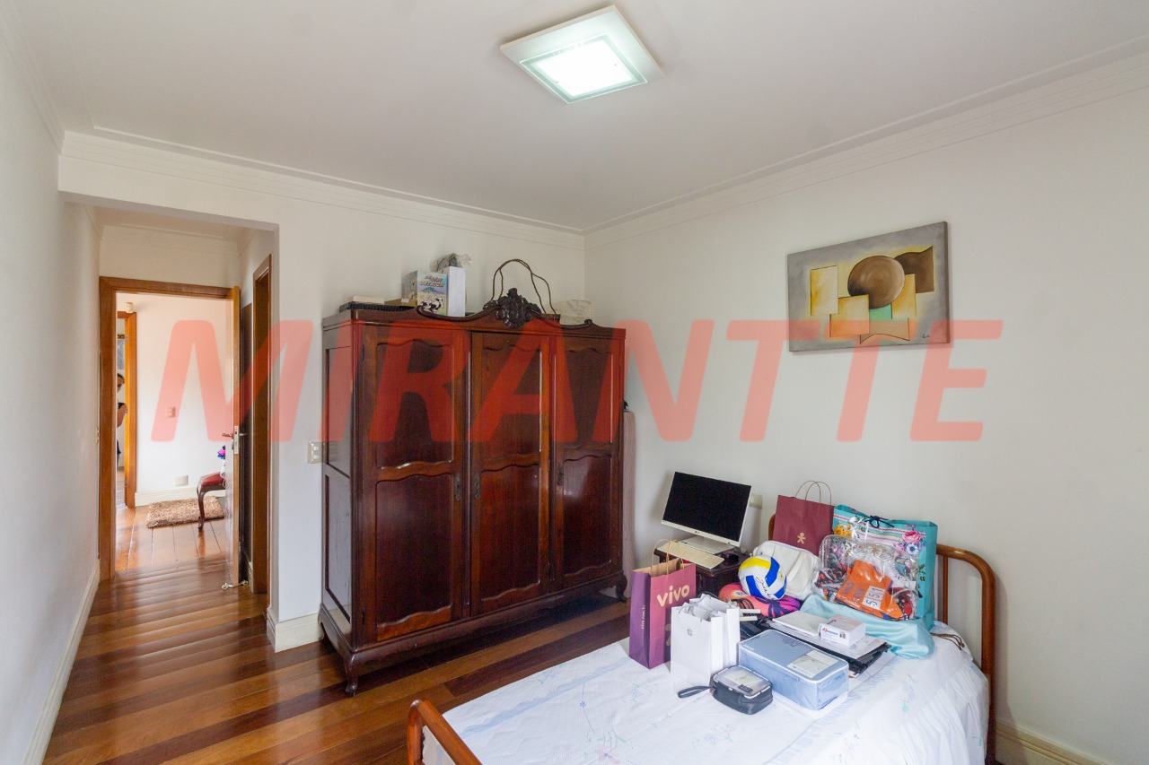 Sobrado de 178m² com 3 quartos em Jaçana