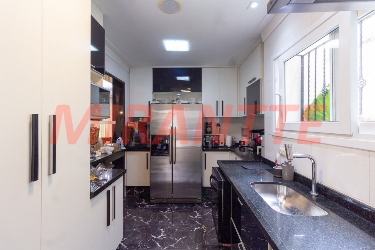 Sobrado de 178m² com 3 quartos em Jaçana