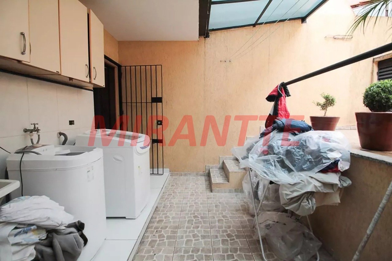 Sobrado de 134m² com 3 quartos em Vila Roque