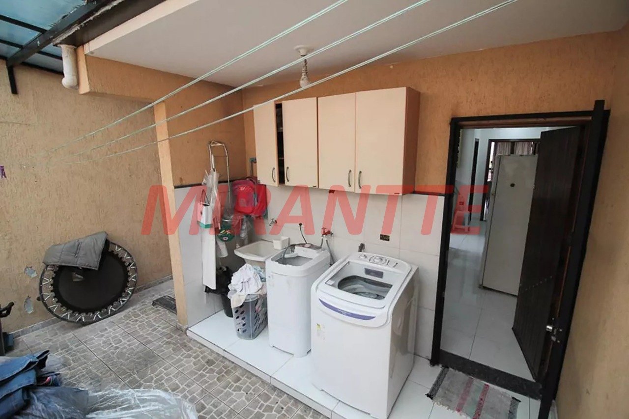 Sobrado de 134m² com 3 quartos em Vila Roque