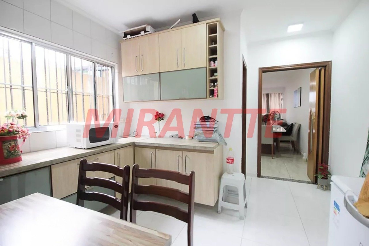 Sobrado de 134m² com 3 quartos em Vila Roque