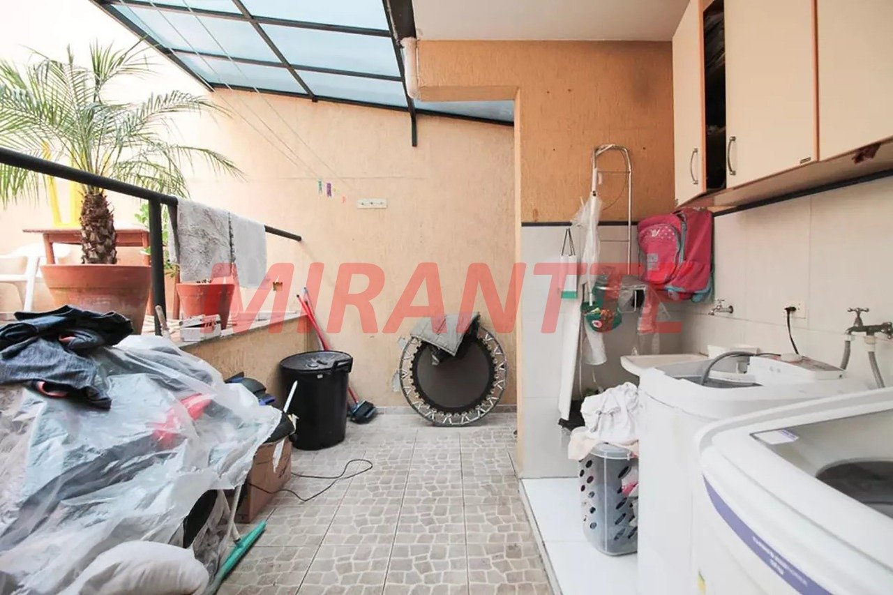 Sobrado de 134m² com 3 quartos em Vila Roque