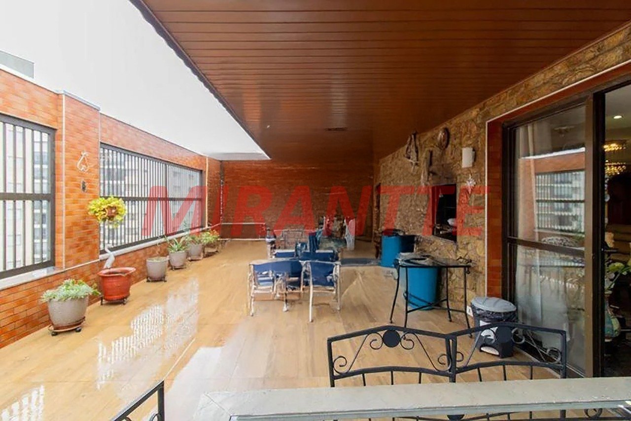 Apartamento de 180m² com 3 quartos em Macedo