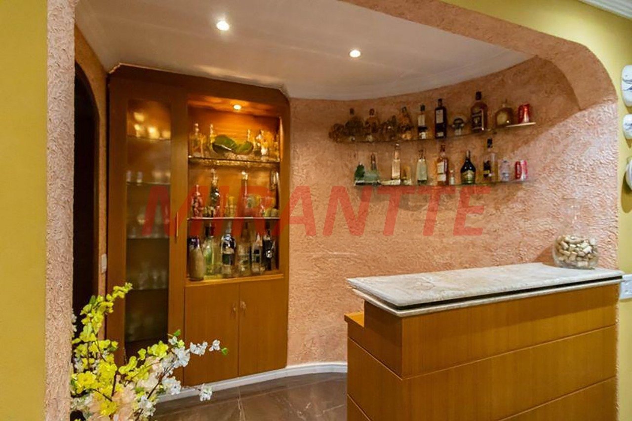 Apartamento de 180m² com 3 quartos em Macedo