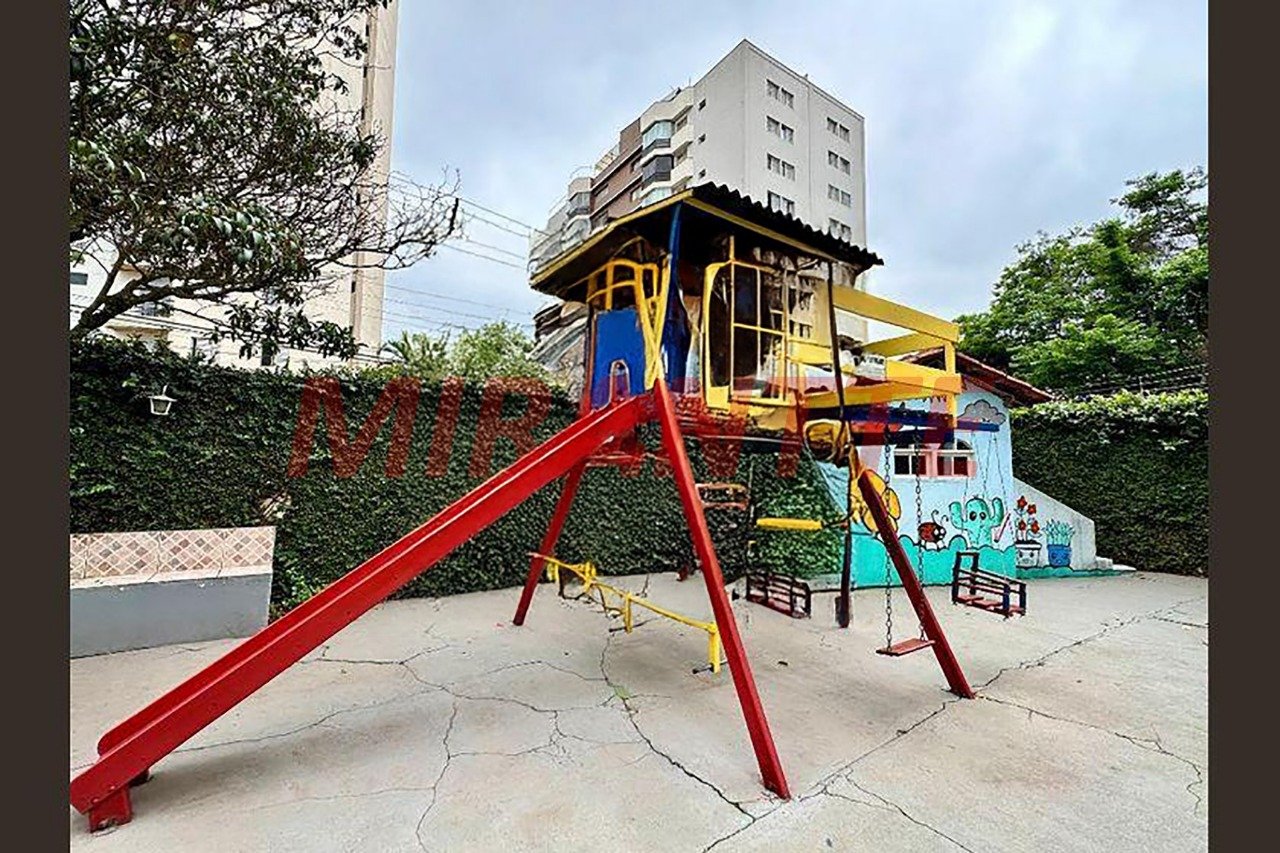 Apartamento de 180m² com 3 quartos em Macedo