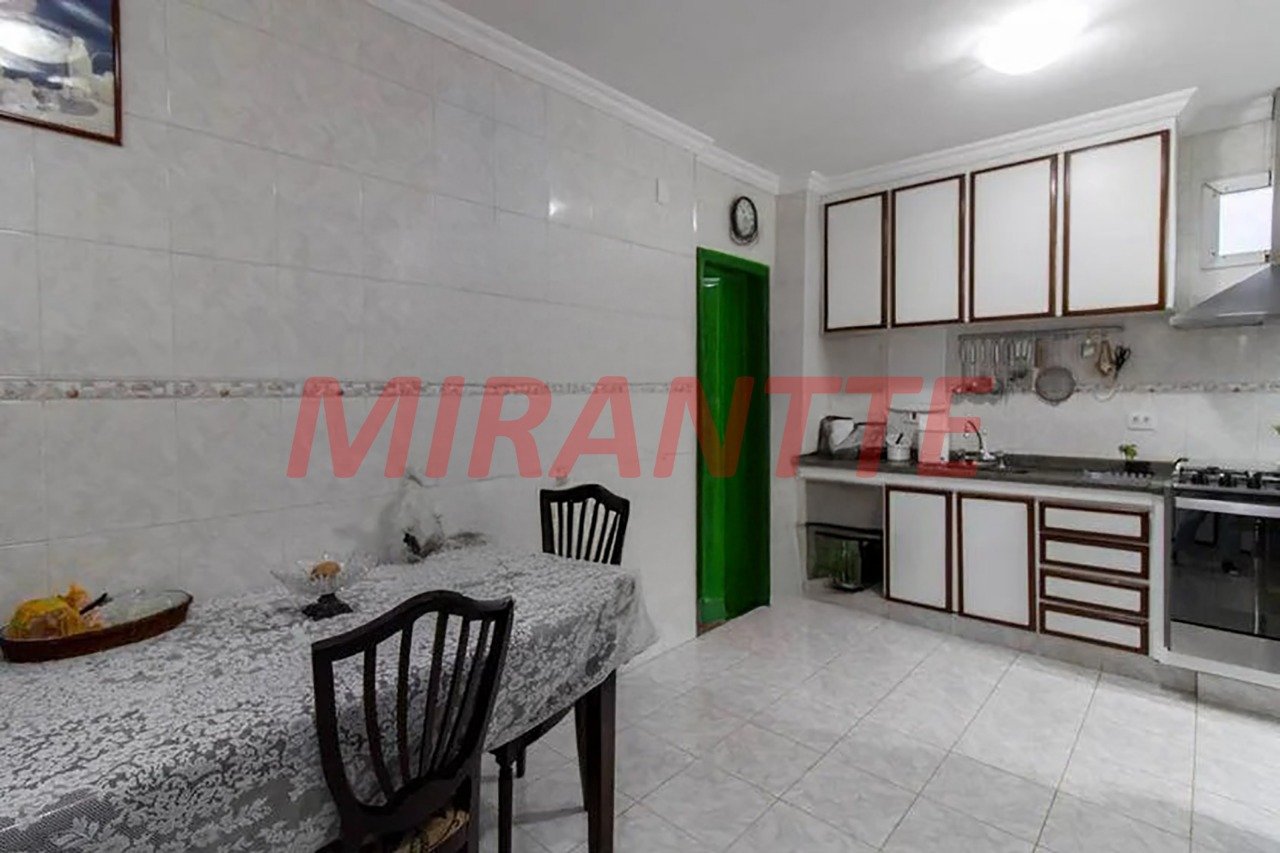 Apartamento de 180m² com 3 quartos em Macedo