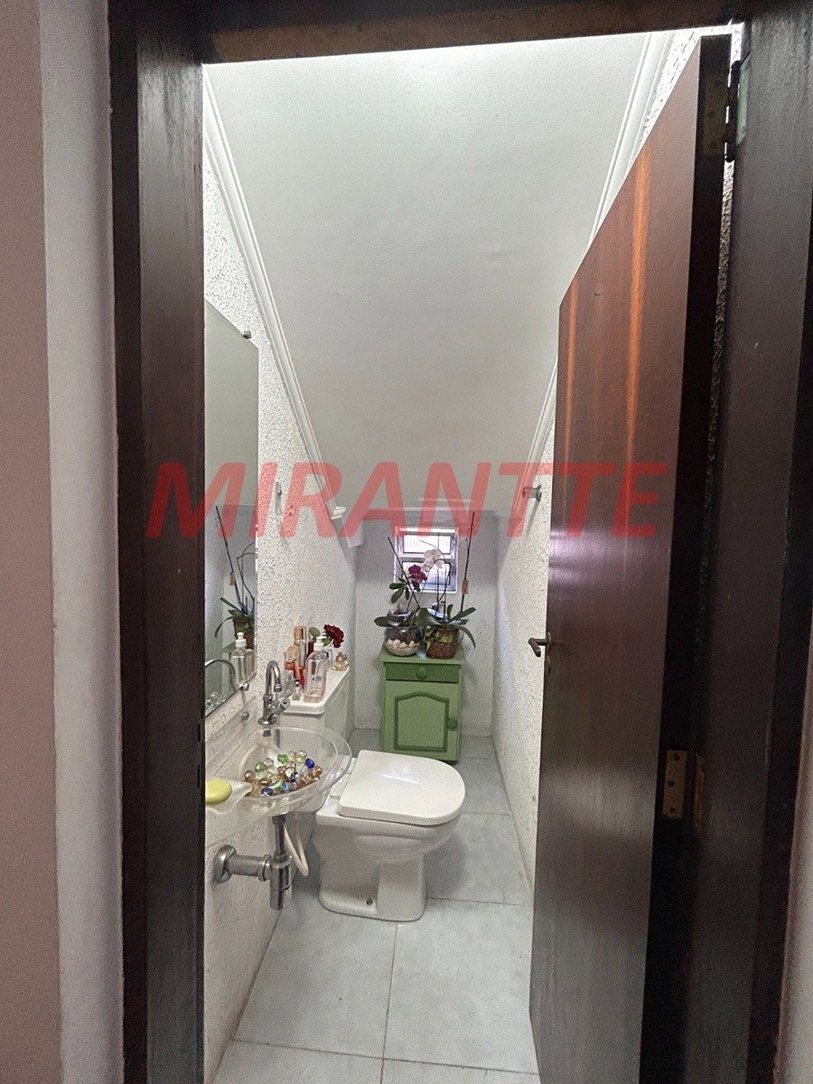 Sobrado de 114m² com 3 quartos em Parque Vitória