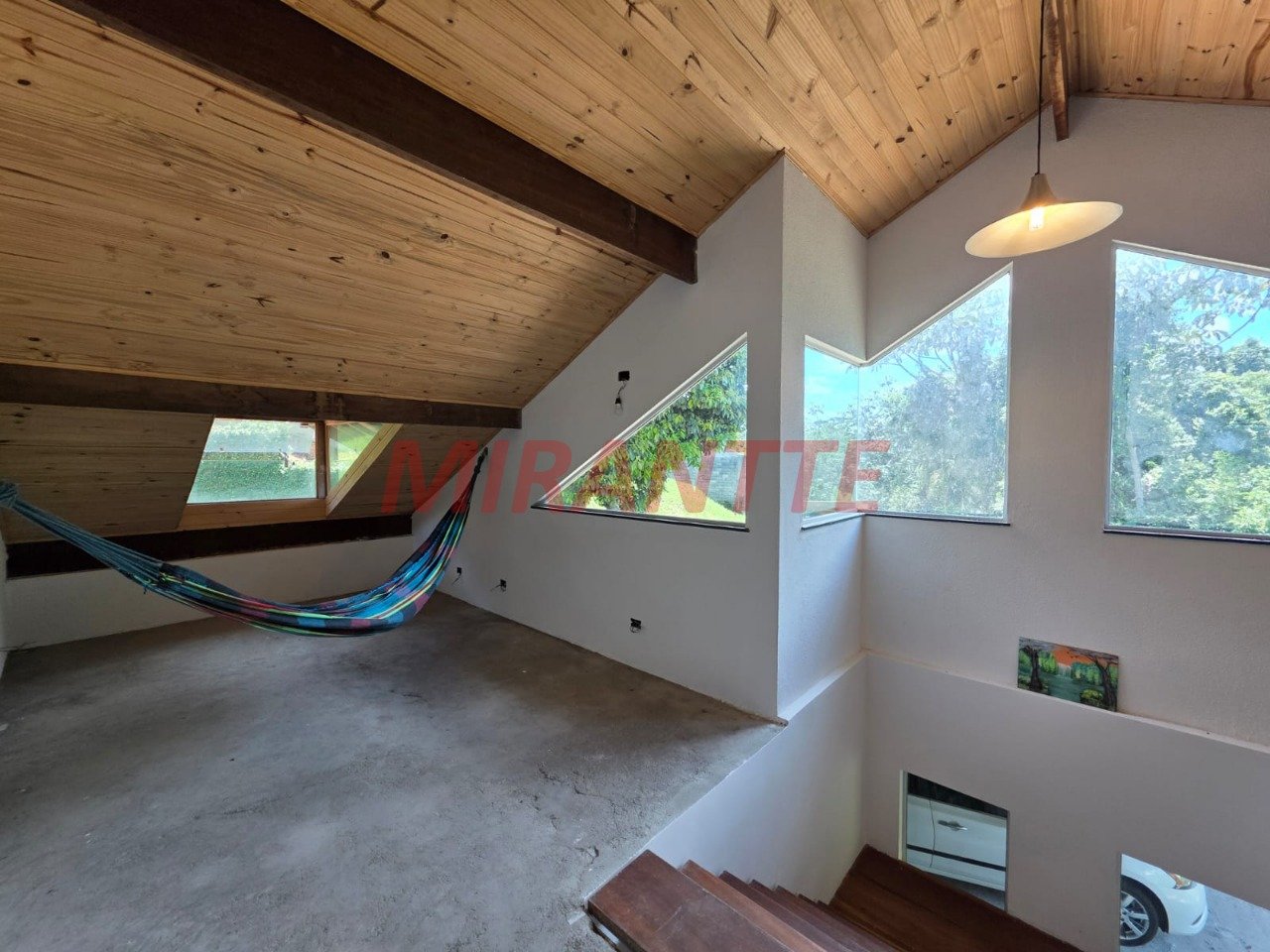 Sobrado de 420m² com 5 quartos em Serra da Cantareira