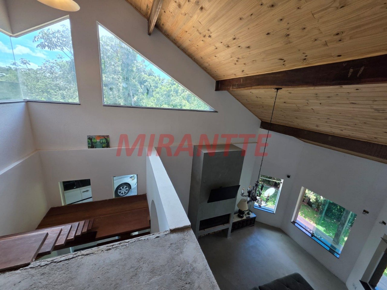 Sobrado de 420m² com 5 quartos em Serra da Cantareira