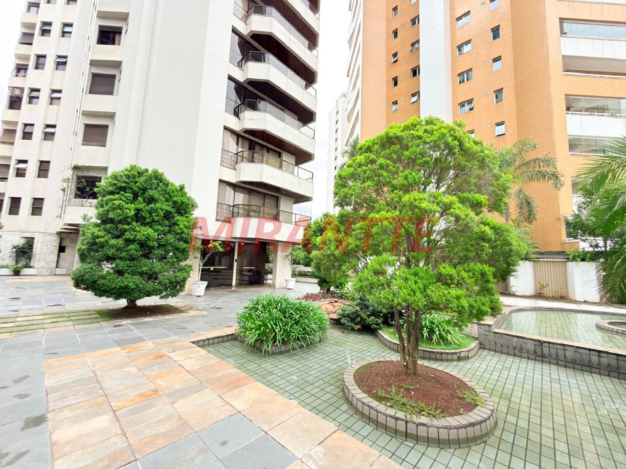 Apartamento de 143m² com 3 quartos em Santana