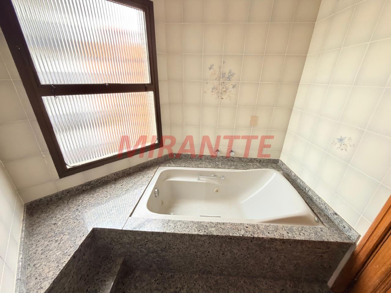 Apartamento de 143m² com 3 quartos em Santana