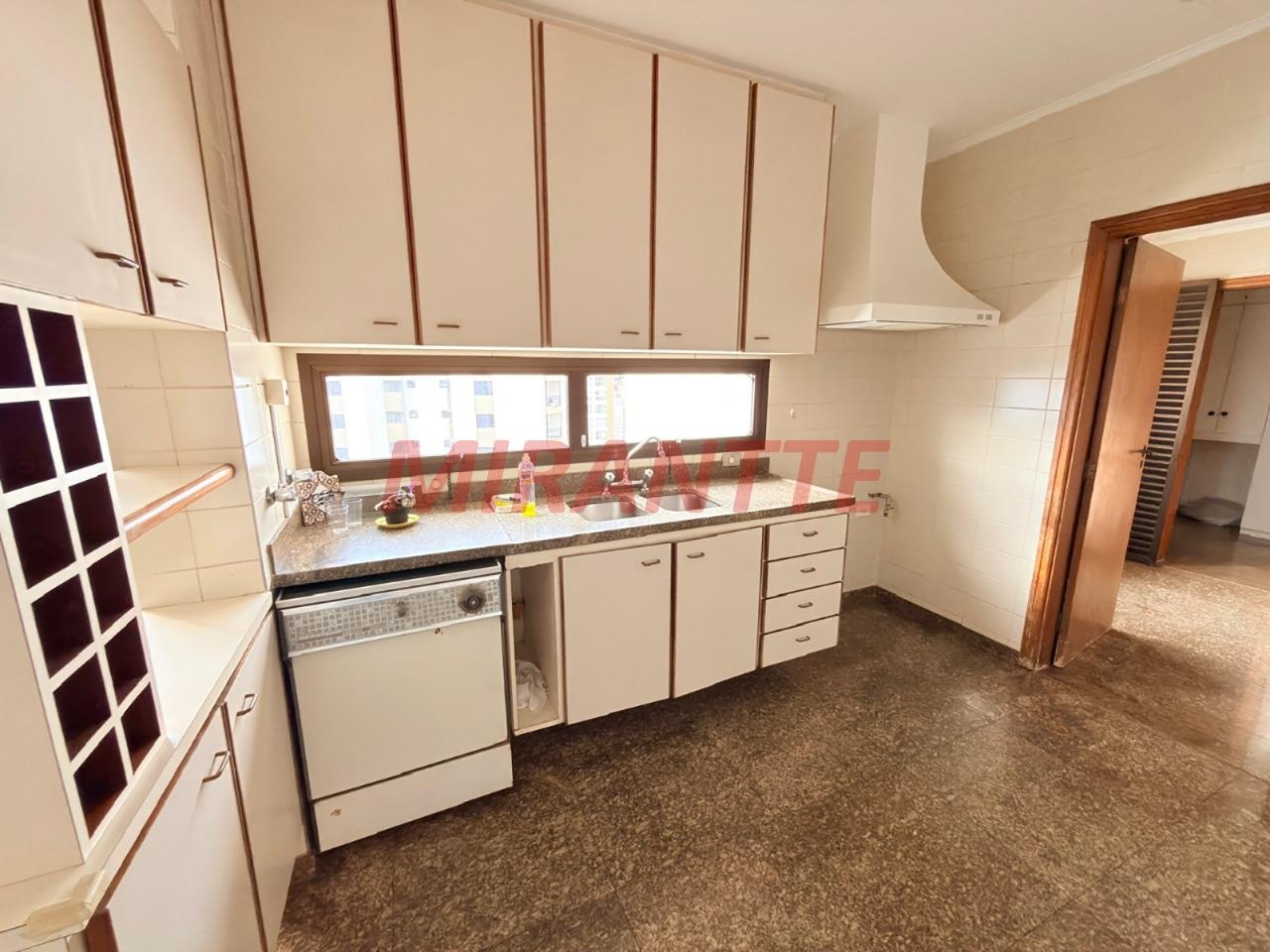 Apartamento de 143m² com 3 quartos em Santana