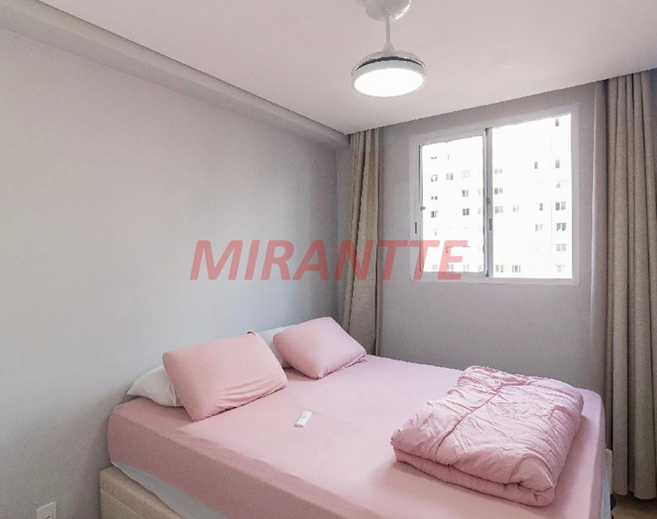 Apartamento de 37m² com 2 quartos em Jaguare