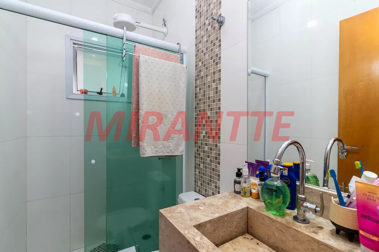 Apartamento de 48m² com 2 quartos em Água Fria