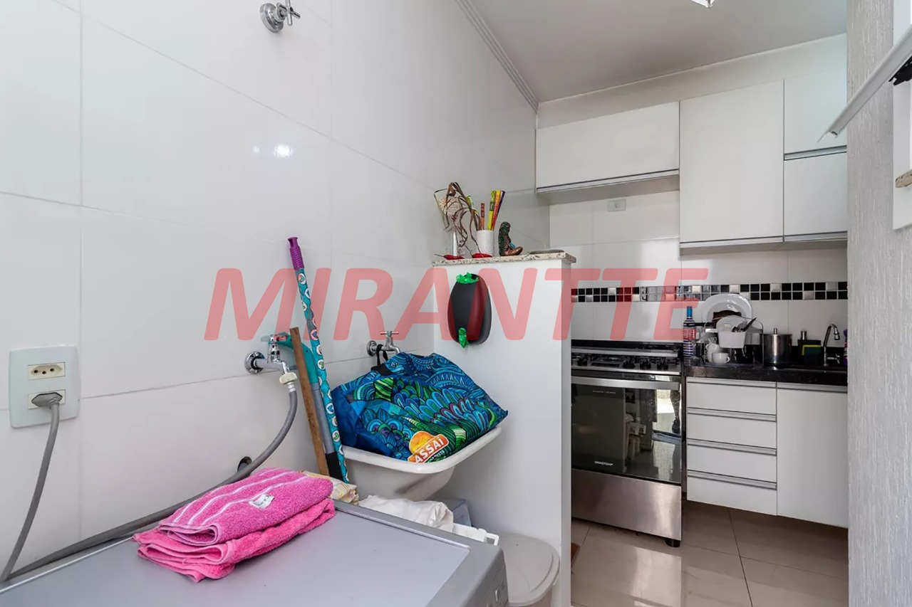 Apartamento de 48m² com 2 quartos em Água Fria