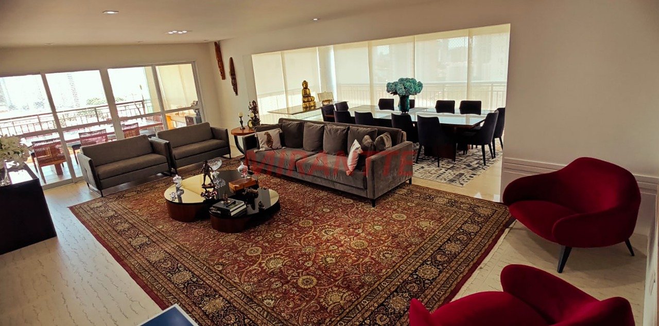 Apartamento de 323.24m² com 4 quartos em Santa Terezinha