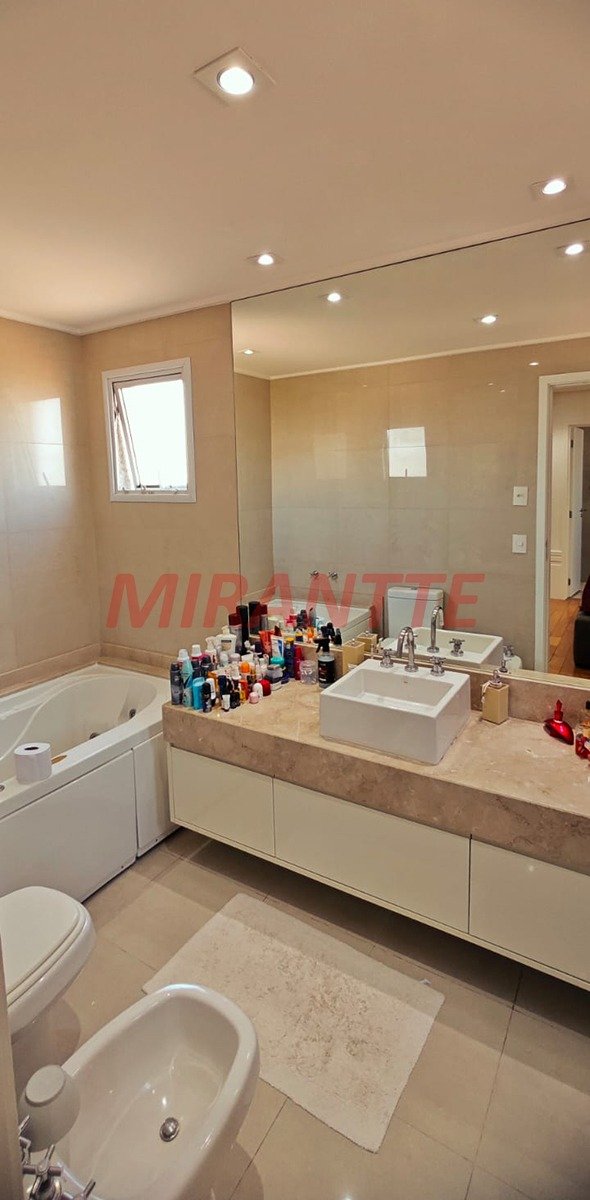 Apartamento de 323.24m² com 4 quartos em Santa Terezinha