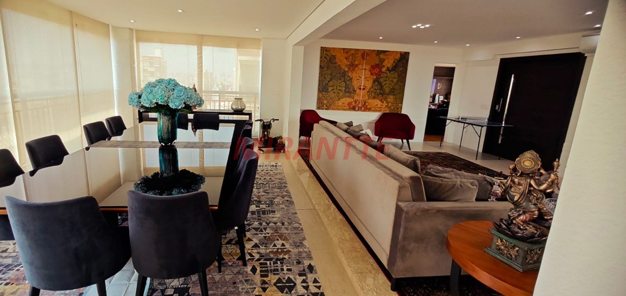 Apartamento de 323.24m² com 4 quartos em Santa Terezinha